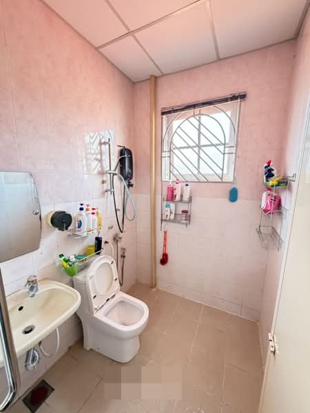 Rumah Teres 2 Tingkat untuk Dijual di Taman Bayu Perdana (Klang) - Louis Chan - Bathroom - PropertyGuru.com.my