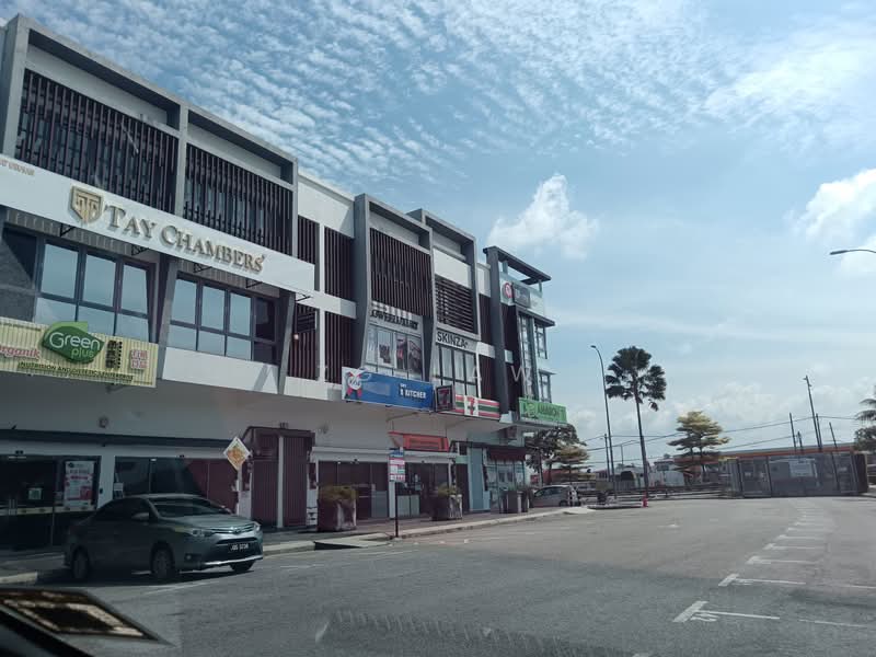 Shop / Office for Sale in Kampung Pegawai (Batu Pahat) - ZG Law - PropertyGuru.com.my