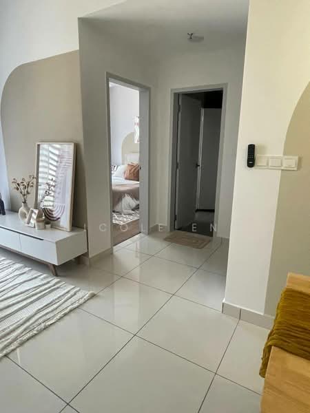 Servis Apartment untuk Disewa di The Amber Residence @ TwentyFive.7 - Nicole Eng - Corridor - PropertyGuru.com.my