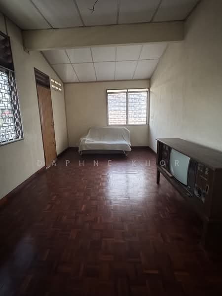2-storey Terraced House for Sale in Island Glades (Jelutong) - Daphne Khor - PropertyGuru.com.my