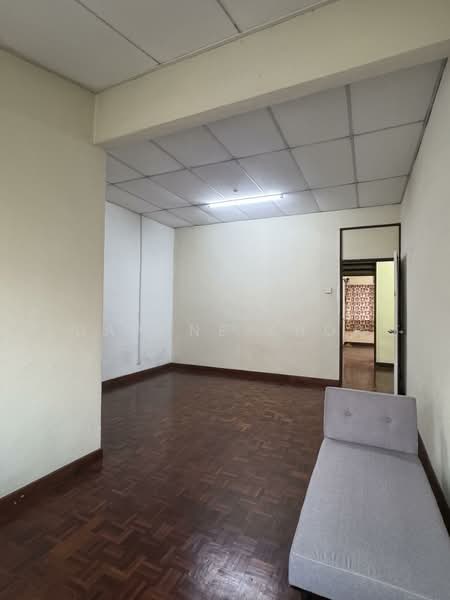 2-storey Terraced House for Sale in Island Glades (Jelutong) - Daphne Khor - PropertyGuru.com.my