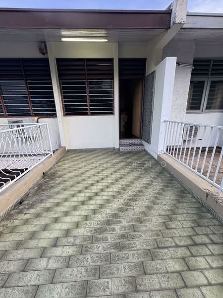2-storey Terraced House for Sale in Island Glades (Jelutong) - Daphne Khor - PropertyGuru.com.my