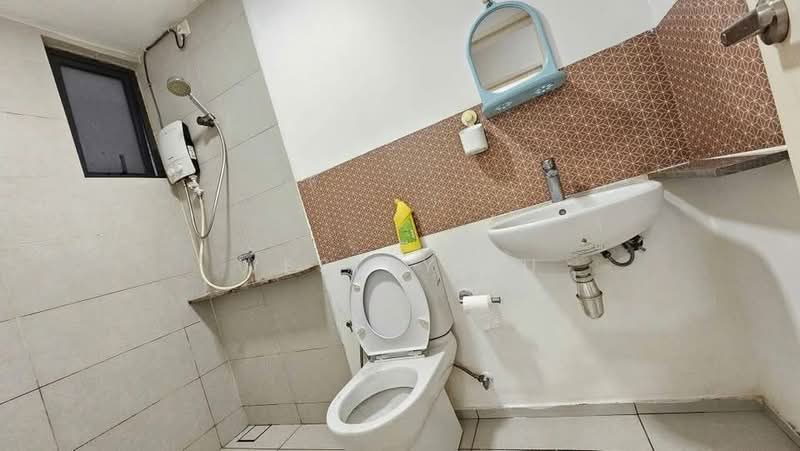 Kondominium untuk Disewa di Windows on The Park - Wesley Fu - Bathroom - PropertyGuru.com.my