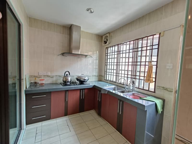 2-storey Terraced House for Sale in Bandar Sungai Long (Selangor) - Bonie Tan - Kitchen - PropertyGuru.com.my