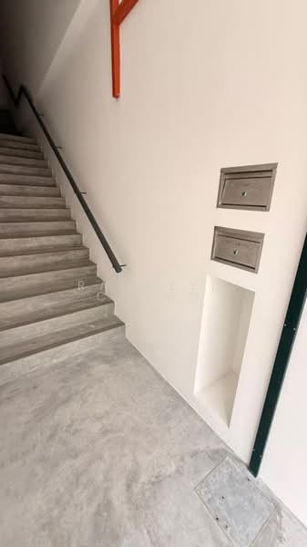 Shop for Rent in Bukit Jelutong (Shah Alam) - Racheel Chang - Corridor - PropertyGuru.com.my