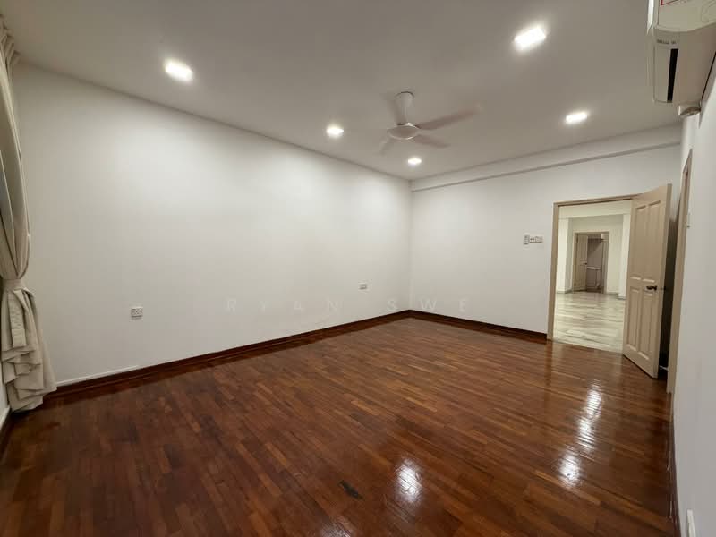 Condominium for Rent at Damansara Villa - Ryan Swe - Living Room - PropertyGuru.com.my