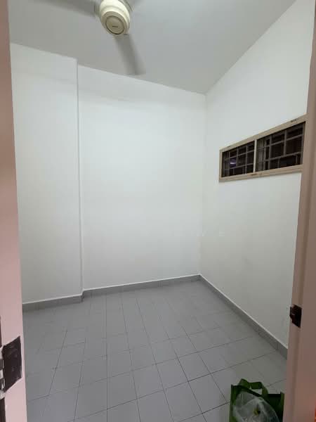Condominium for Rent at Damansara Villa - Ryan Swe - Interior - PropertyGuru.com.my