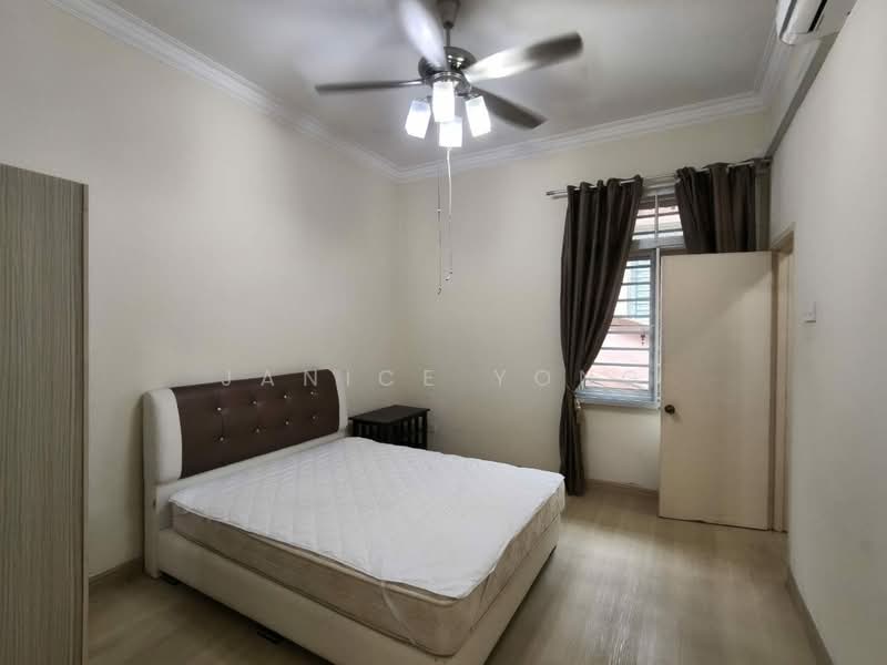 Rumah Kluster untuk Disewa di Bandar Putra (Kulai) - Janice Yong - Bedroom - PropertyGuru.com.my