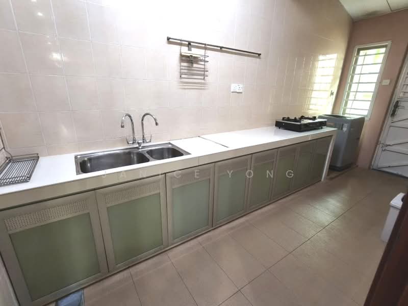 Rumah Kluster untuk Disewa di Bandar Putra (Kulai) - Janice Yong - Kitchen - PropertyGuru.com.my