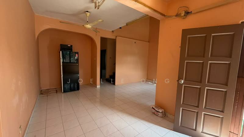 Rumah Teres 2 Tingkat untuk Dijual di Taman Muda (Ampang) - Joelle Ong - Living Room - PropertyGuru.com.my
