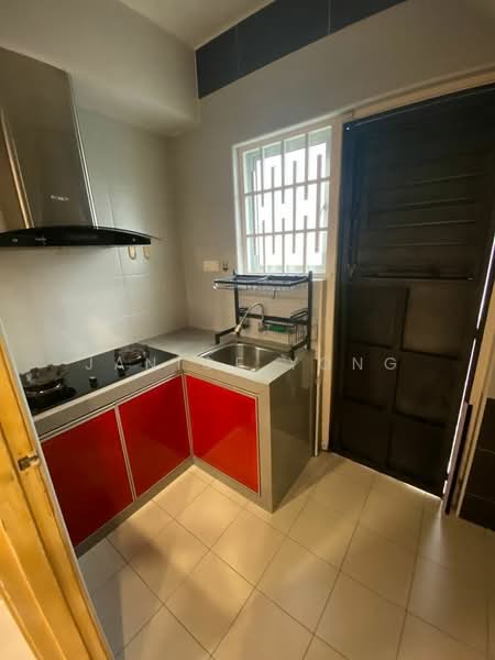 Rumah Teres 2 Tingkat untuk Disewa di Setia Tropika (Johor Bahru) - Janice Yong - Kitchen - PropertyGuru.com.my
