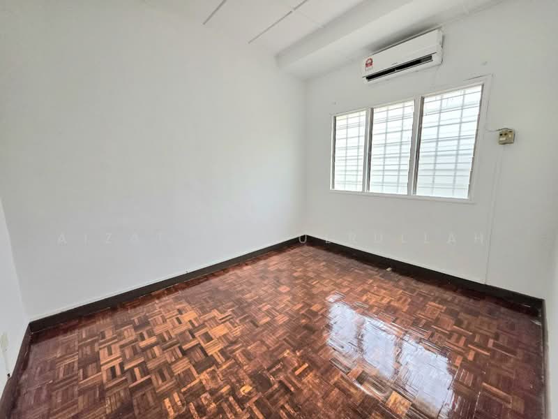 2-storey Terraced House for Sale in Usj 9 (Subang Jaya) - Aizat Saifulrullah - Interior - PropertyGuru.com.my