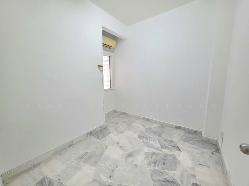 2-storey Terraced House for Sale in Usj 9 (Subang Jaya) - Aizat Saifulrullah - Interior - PropertyGuru.com.my