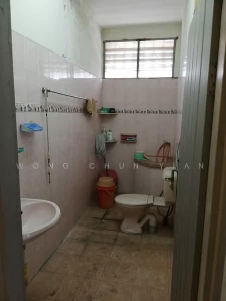 1-storey Terraced House for Sale in Taman Ria (Sungai Petani) - Wong Chun Yian - Bathroom - PropertyGuru.com.my