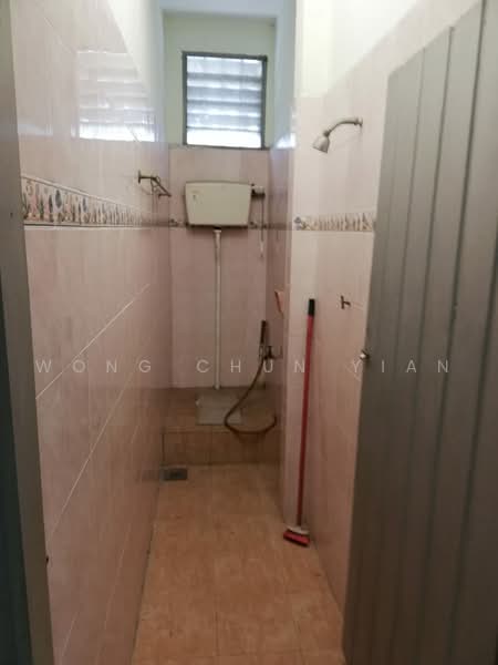 1-storey Terraced House for Sale in Taman Ria (Sungai Petani) - Wong Chun Yian - Bathroom - PropertyGuru.com.my
