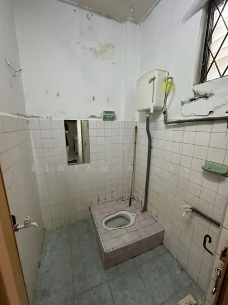 Rumah Flat untuk Dijual di Taman Daya - Jalan Bertam 1, 10 and 16 - Benjamin Ong - Bathroom - PropertyGuru.com.my