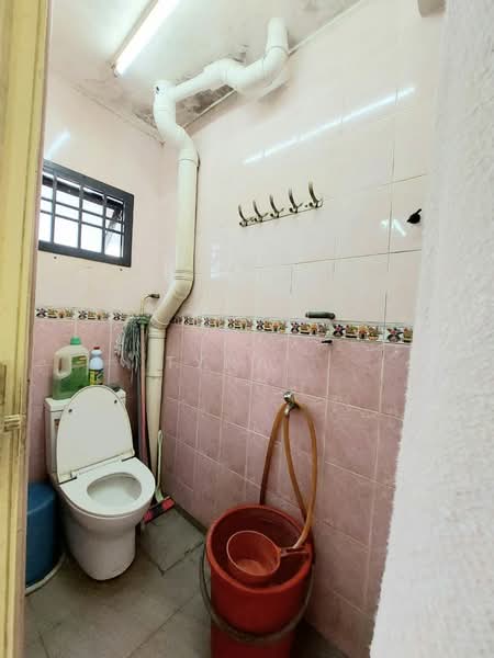 2-storey Terraced House for Sale in Taman Johor Jaya (Johor Bahru) - Tyna . - Bathroom - PropertyGuru.com.my