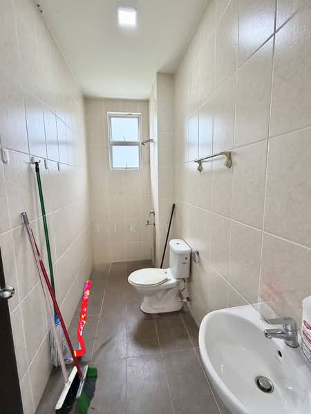 Rumah Teres 2 Tingkat untuk Dijual di Taman Molek (Johor Bahru) - Yik Tat - PropertyGuru.com.my