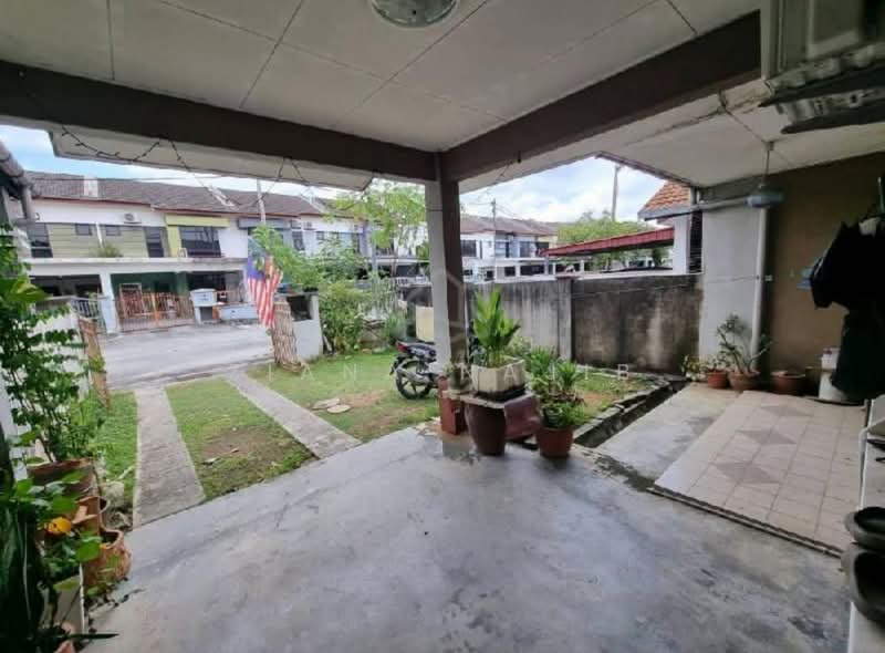 Terraced House for Sale in Sungai Buloh (Selangor) - Ziana Najib - Exterior saujana utama - PropertyGuru.com.my