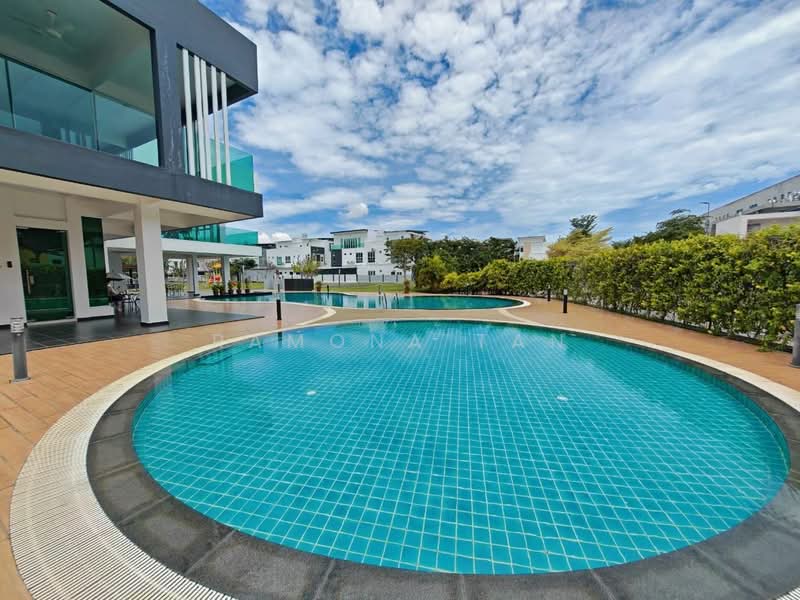 Rumah Berkembar untuk Dijual di Taman Klebang Utama (Klebang) - Ramona Tan - Exterior - PropertyGuru.com.my