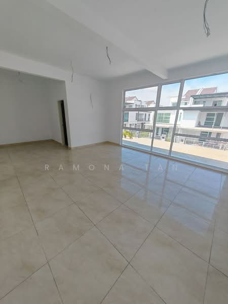 Rumah Berkembar untuk Dijual di Taman Klebang Utama (Klebang) - Ramona Tan - PropertyGuru.com.my