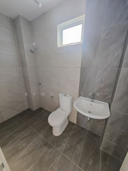 Rumah Berkembar untuk Dijual di Taman Klebang Utama (Klebang) - Ramona Tan - PropertyGuru.com.my