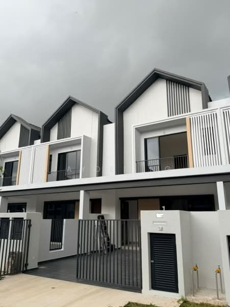 Rumah Teres 2 Tingkat untuk Dijual di Bandar Dato Onn (Tebrau) - Jayden Ng - Exterior - PropertyGuru.com.my