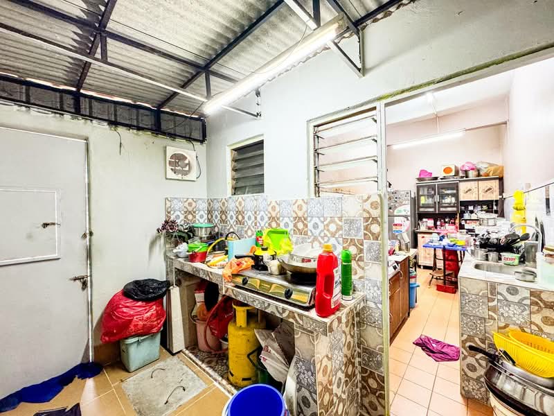 Townhouse for Sale in Batu Caves (Selangor) - Hairi Halim - PropertyGuru.com.my