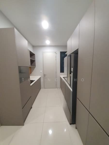 Servis Apartment untuk Disewa di Cyperus @ Tropicana Gardens - Terence Ho - Kitchen - PropertyGuru.com.my