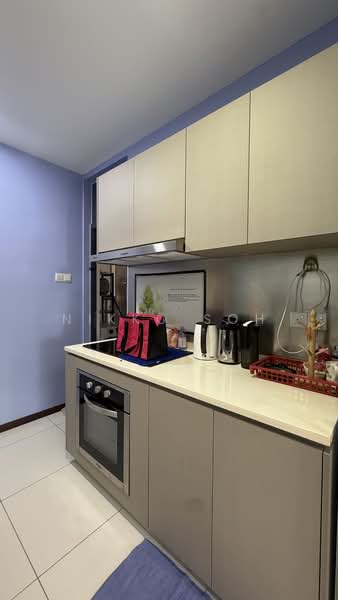 Servis Apartment untuk Dijual di Crescent Bay Suites (Teluk Bayu) - Nikko Soh - Kitchen - PropertyGuru.com.my