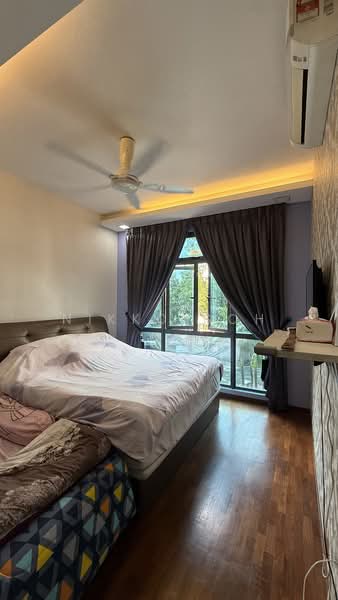 Servis Apartment untuk Dijual di Crescent Bay Suites (Teluk Bayu) - Nikko Soh - Bedroom - PropertyGuru.com.my