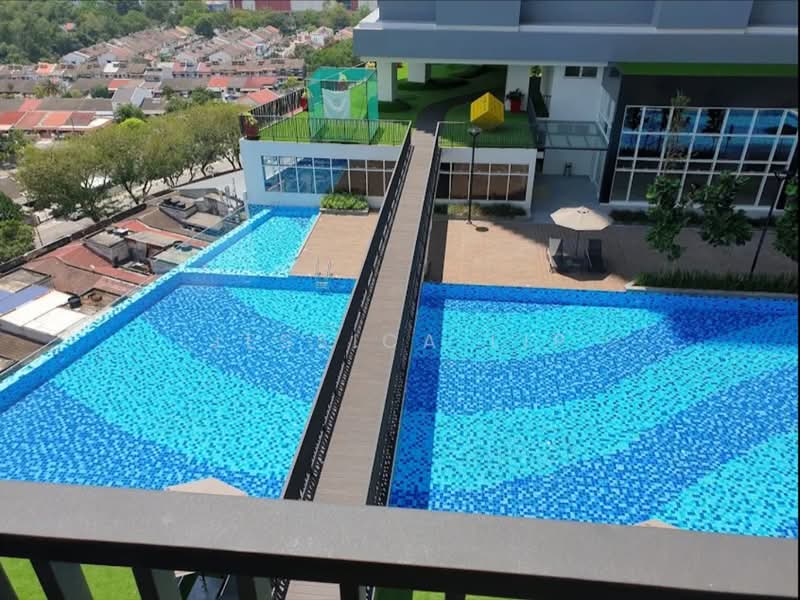 Servis Apartment untuk Disewa di Pinnacle Sri Petaling - Jessica Lip - Pool & Clubhouse Area - PropertyGuru.com.my