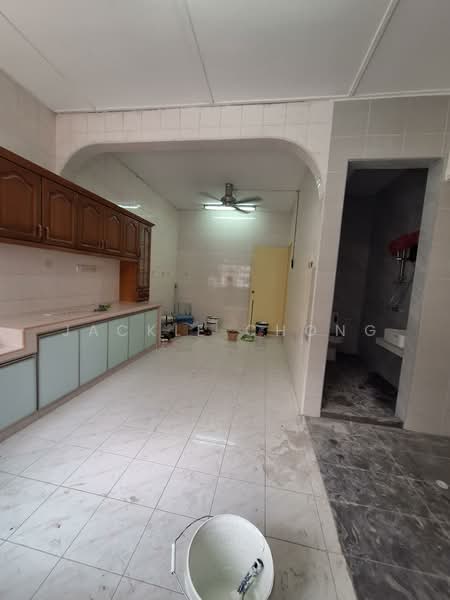 2-storey Terraced House for Rent in Taman Gembira (Jalan Klang Lama (Old Klang Road)) - Jackie Chong - Kitchen - PropertyGuru.com.my