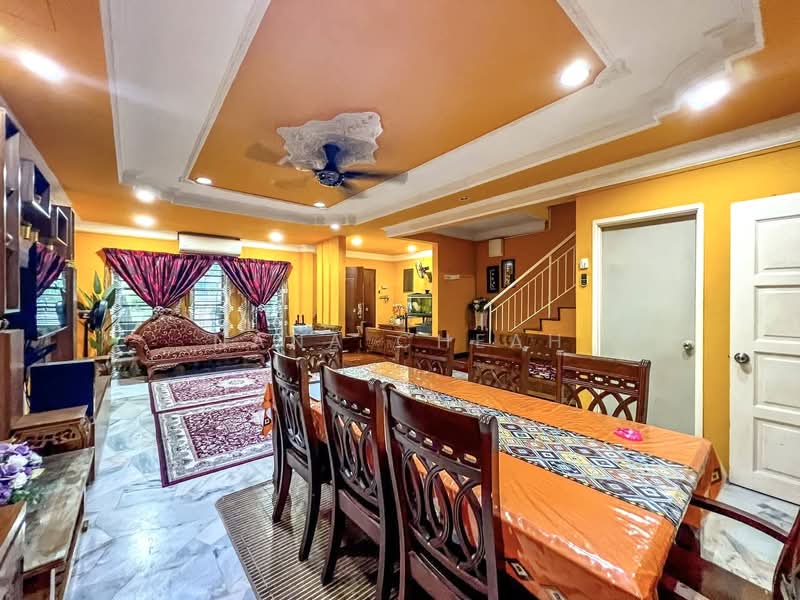 Rumah Teres 2.5 Tingkat untuk Dijual di Taman Equine (Seri Kembangan) - Nana Cheah - PropertyGuru.com.my