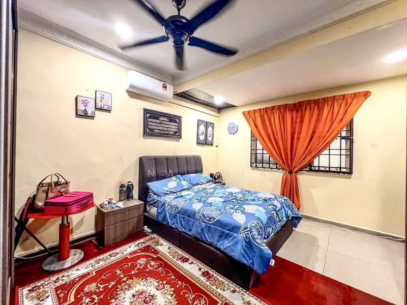 Rumah Teres 2.5 Tingkat untuk Dijual di Taman Equine (Seri Kembangan) - Nana Cheah - PropertyGuru.com.my