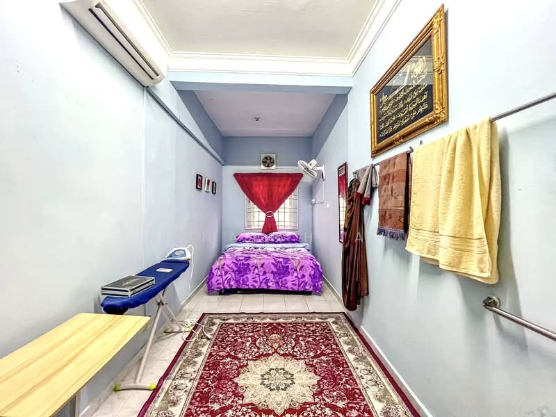 Rumah Teres 2.5 Tingkat untuk Dijual di Taman Equine (Seri Kembangan) - Nana Cheah - PropertyGuru.com.my