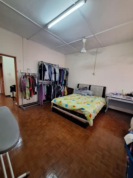 2-storey Terraced House for Sale in Jalan Klang Lama (Old Klang Road) (Kuala Lumpur) - Jackie Chong - Bedroom - PropertyGuru.com.my