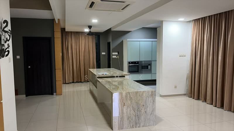 Cluster House for Rent in Taman Pulai Flora (Skudai) - SK Mok - Kitchen - PropertyGuru.com.my