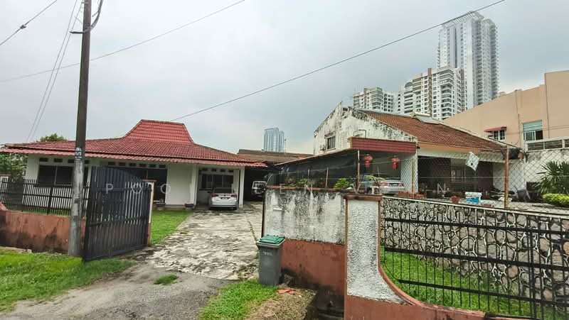 Rumah Banglo untuk Dijual di Taman Century (Johor Bahru) - Pooi Leen Voon - Exterior - PropertyGuru.com.my