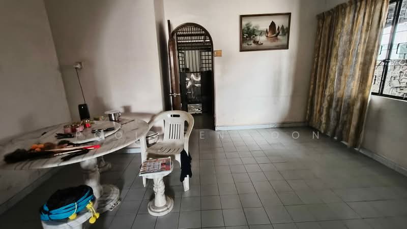 Rumah Banglo untuk Dijual di Taman Century (Johor Bahru) - Pooi Leen Voon - Living Room - PropertyGuru.com.my