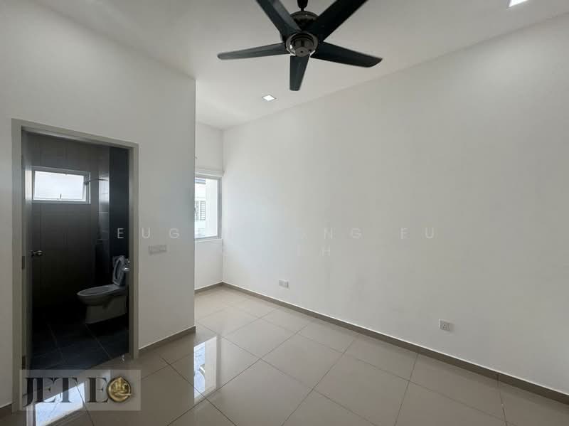 Rumah Teres 2 Tingkat untuk Dijual di Tanjong Duabelas (Selangor) - Eugene Ong Eu chieh - Bathroom - PropertyGuru.com.my