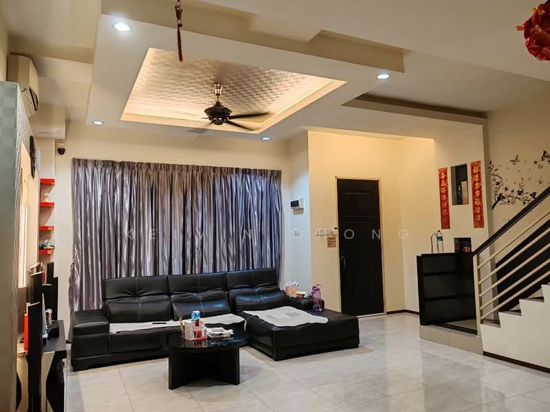2-storey Terraced House for Rent in Ipoh (Perak) - Kelvin Chong - Living Room - PropertyGuru.com.my