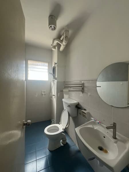 Pangsapuri untuk Disewa di D'Palma - Jeff Yap - Bathroom - PropertyGuru.com.my