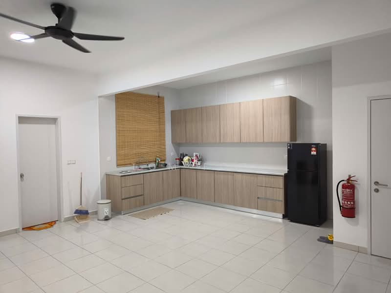 Kondominium untuk Disewa di Residensi Adelia 2 - Tom Foo - Kitchen - PropertyGuru.com.my