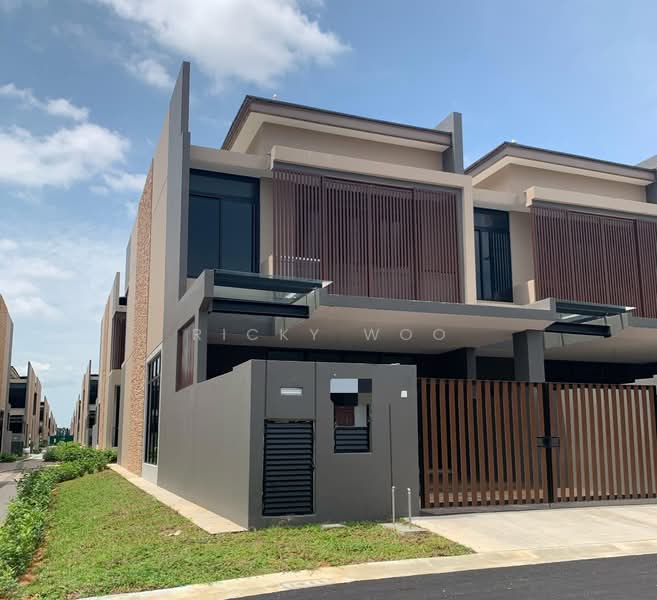 2-storey Terraced House for Sale in Puteri Harbour (Iskandar Puteri (Nusajaya)) - Ricky Woo - Exterior - PropertyGuru.com.my