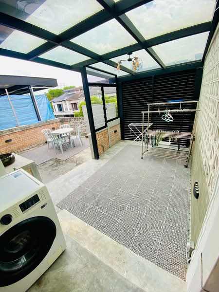 2-storey Terraced House for Rent in Denai Alam (Shah Alam) - Danial Aiman - Balcony - PropertyGuru.com.my