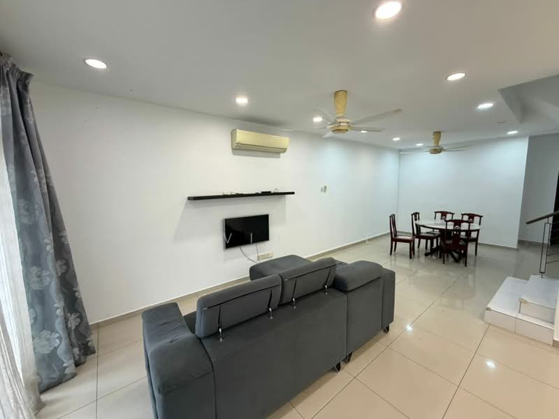 Rumah Teres 2 Tingkat untuk Disewa di Kota Emerald (Rawang) - David Lee - Living Room - PropertyGuru.com.my