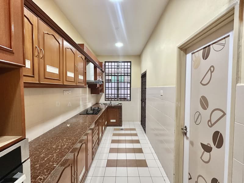 2-storey Terraced House for Rent in Denai Alam (Shah Alam) - Danial Aiman - Kitchen - PropertyGuru.com.my