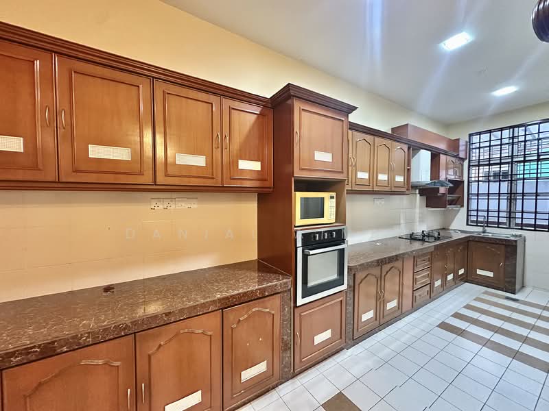 2-storey Terraced House for Rent in Denai Alam (Shah Alam) - Danial Aiman - Kitchen - PropertyGuru.com.my
