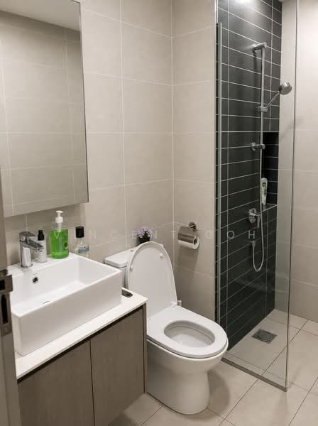 Service Residence for Sale at Millerz Square Serviced Residence - Vincent Goh - Bathroom - PropertyGuru.com.my